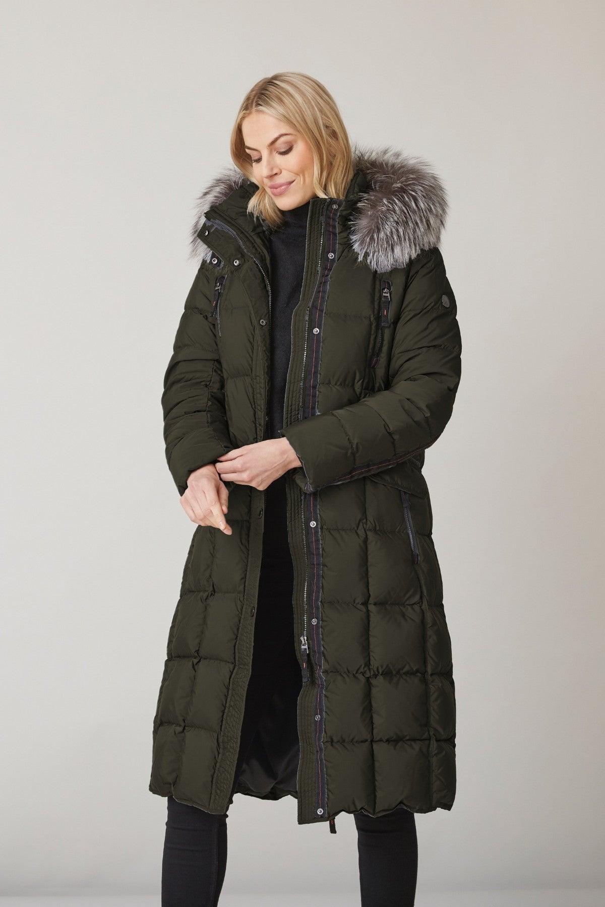 TALLIA Sustainable Slim-Fit Radiant Down Jacket With Hood – LORNE'S COATS